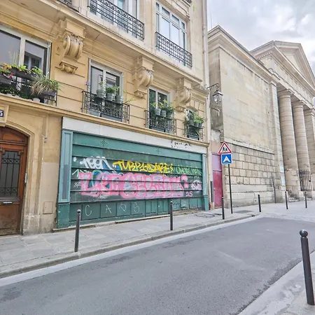 Center Of Luxurious Free Netflix Daire Paris